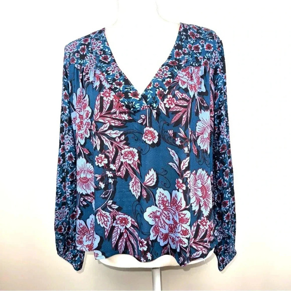 Band of Gypsies Floral Peri Blue Blouse Women’s SZ Small NWT - Picture 3 of 9